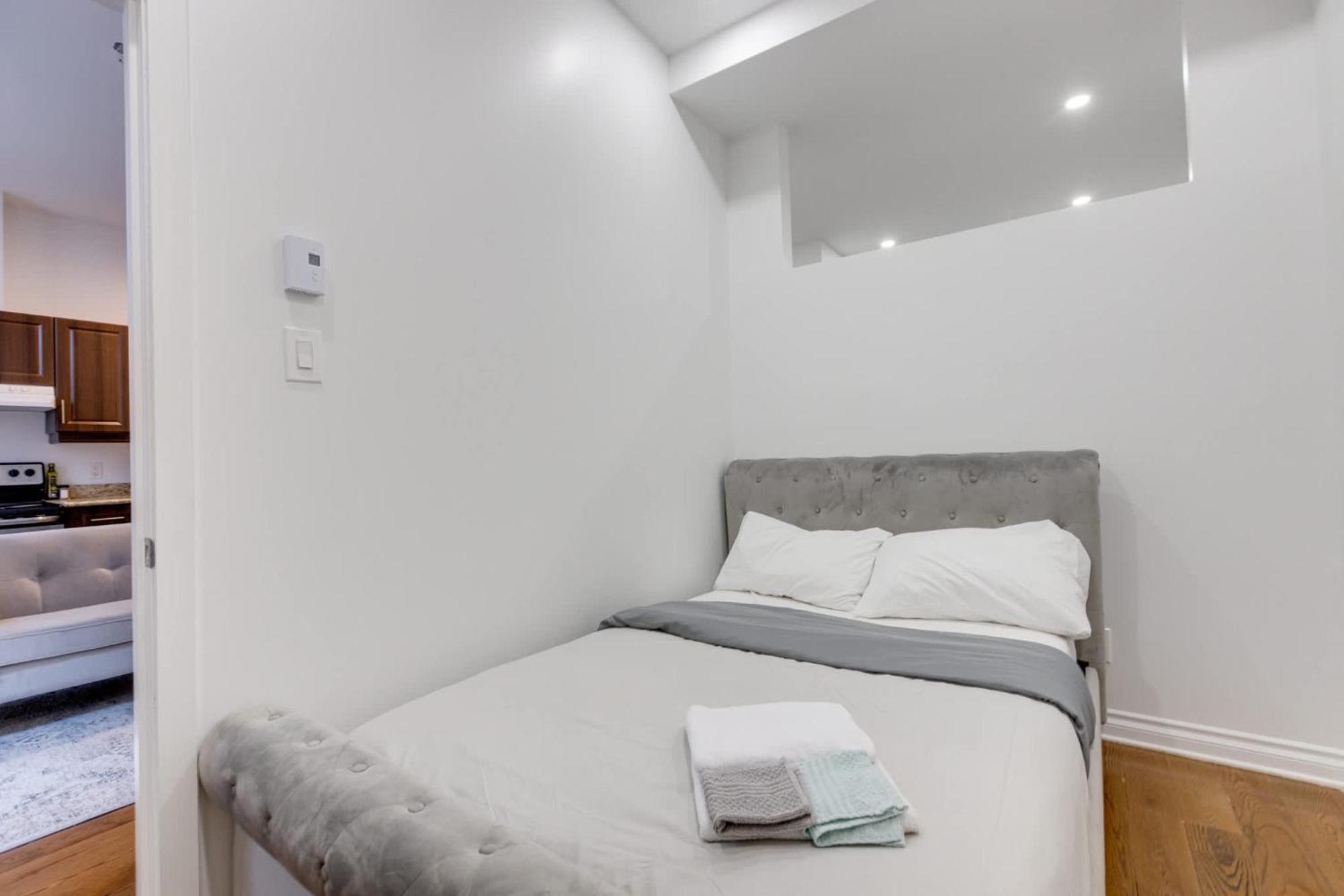 M11 - Stylish & Cozy 2Bdr In Plateau Montreal Apartment Exterior photo